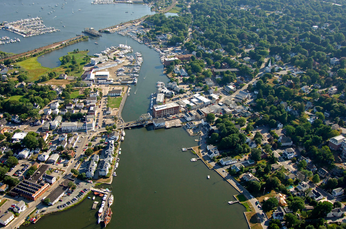A Luxurious But Accessible Getaway: Where to Stay and Shop in Mystic, Connecticut