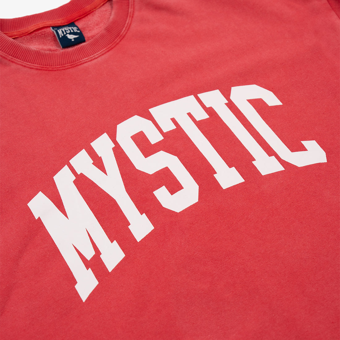 Mystic Crewneck in Washed Red
