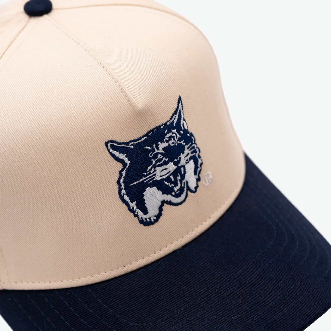 UNH Vintage Wildcat Structured Hat - Cream/Navy