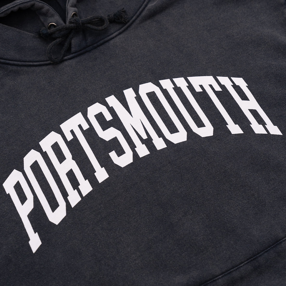 Portsmouth Pullover Hoodie in Washed Navy